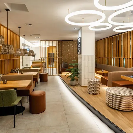 Post Hotel 4*