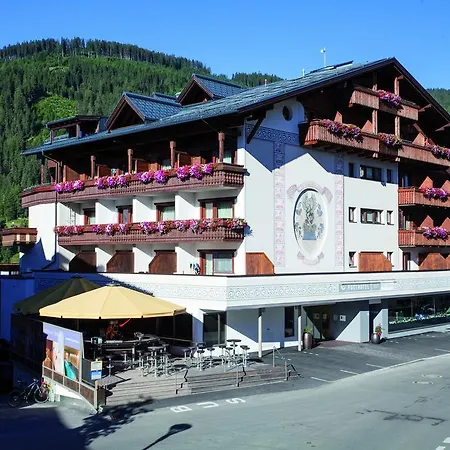 Post Hotel 4*