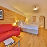 Post Hotel 4*
